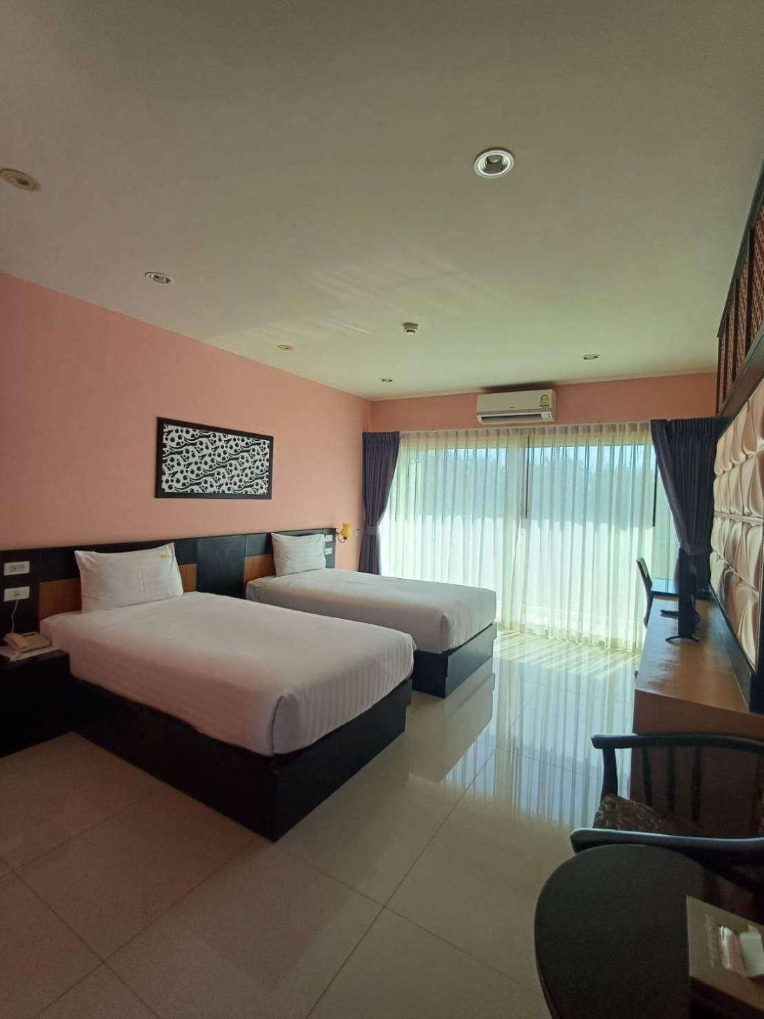 Phuket Chinoinn-Shaplus Certified Exteriör bild
