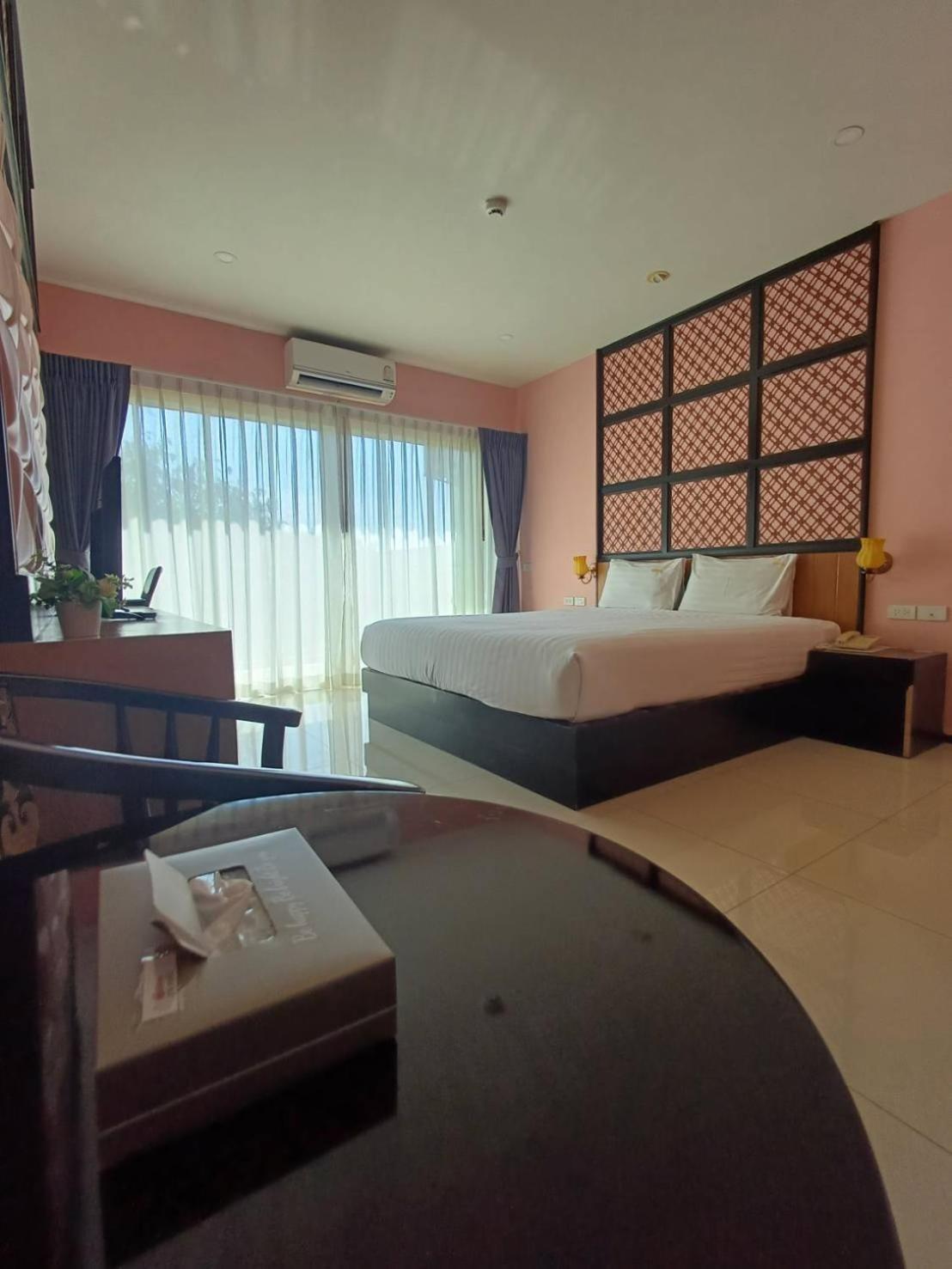 Phuket Chinoinn-Shaplus Certified Exteriör bild