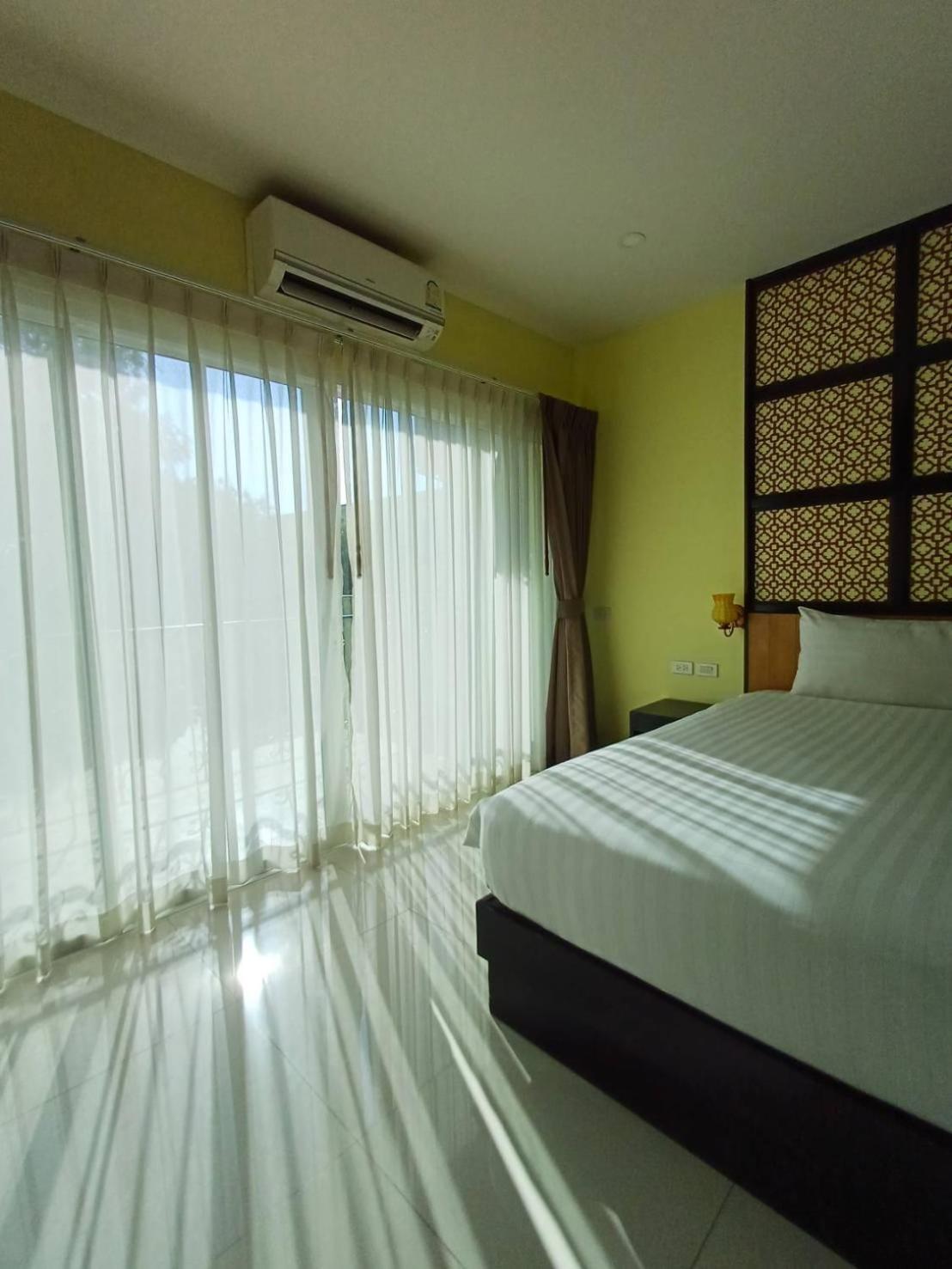 Phuket Chinoinn-Shaplus Certified Exteriör bild